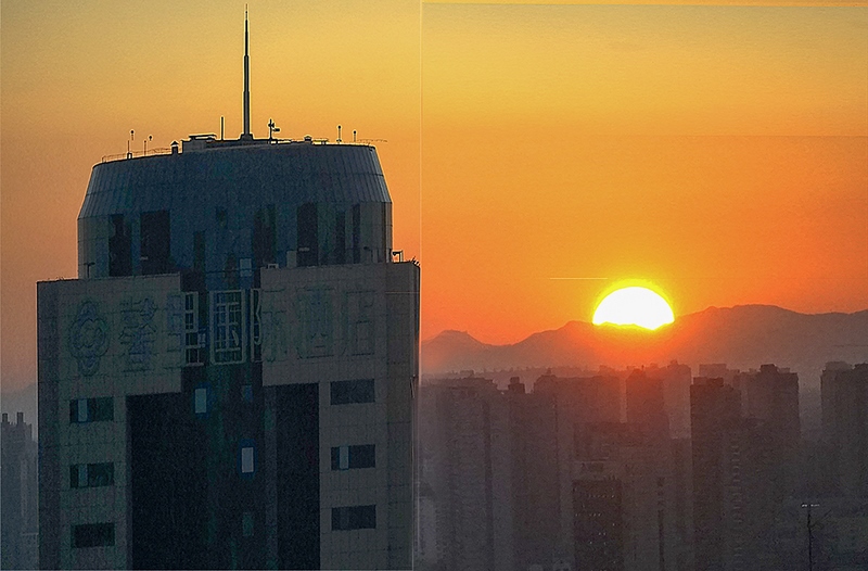 芙蓉国里尽朝晖